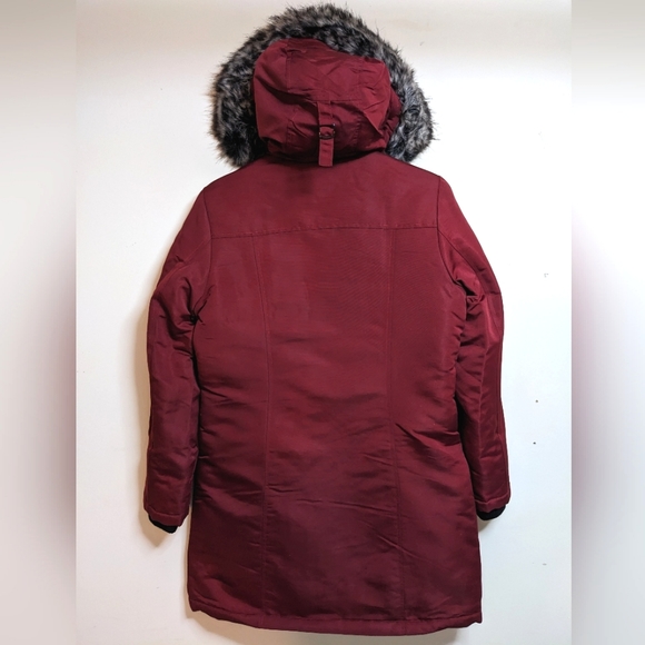 NWOT Beaver Canoe Winter Jacket with Detachable Faux Fur from Hood Mid-Length - Picture 2 of 6